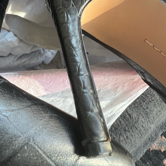 25% Off - Tall Vince Camuto Black Boots Like New, sz 8.5 - Picture 7 of 12